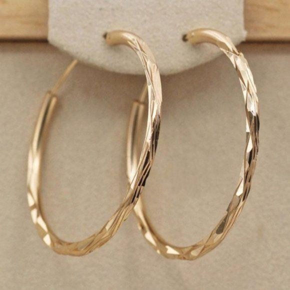Jewelry - New 18K Yellow Gold 1.5'' Round Textured Hoop Earrings